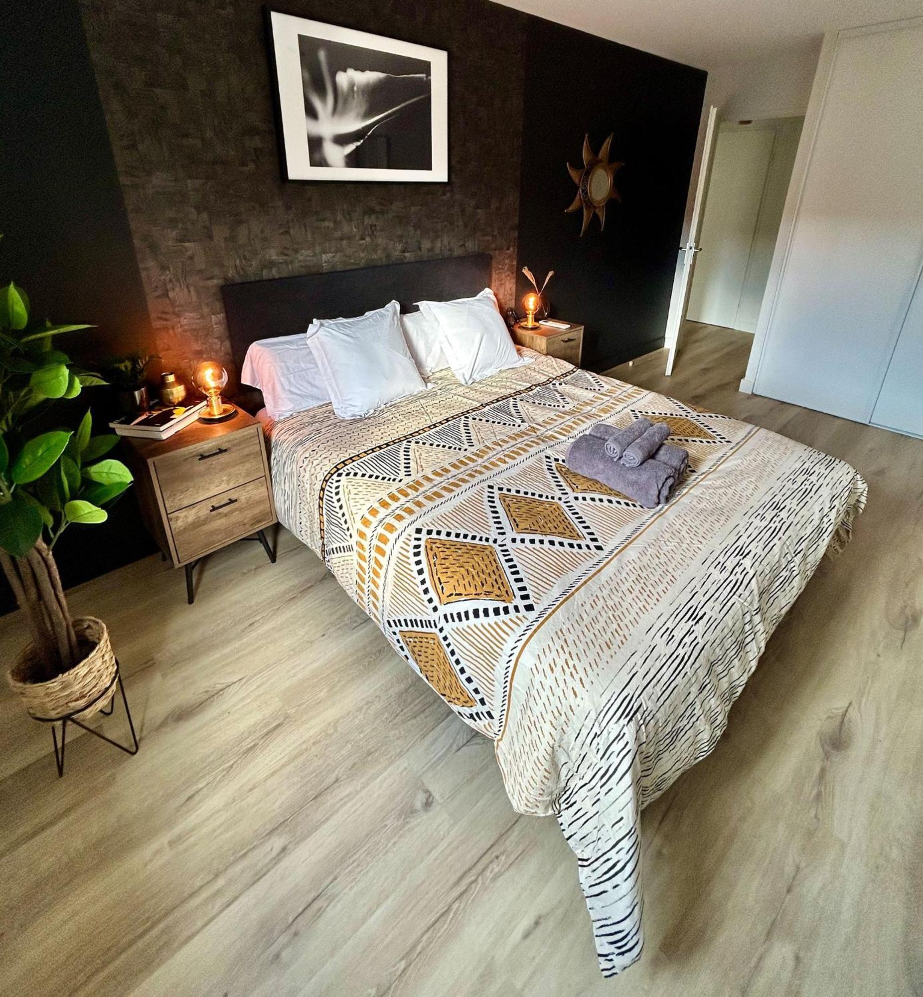 Modern 1 Bdr + Balcony + Free Parking + Ac + Pool Appartement L'Isle-d'Abeau Buitenkant foto