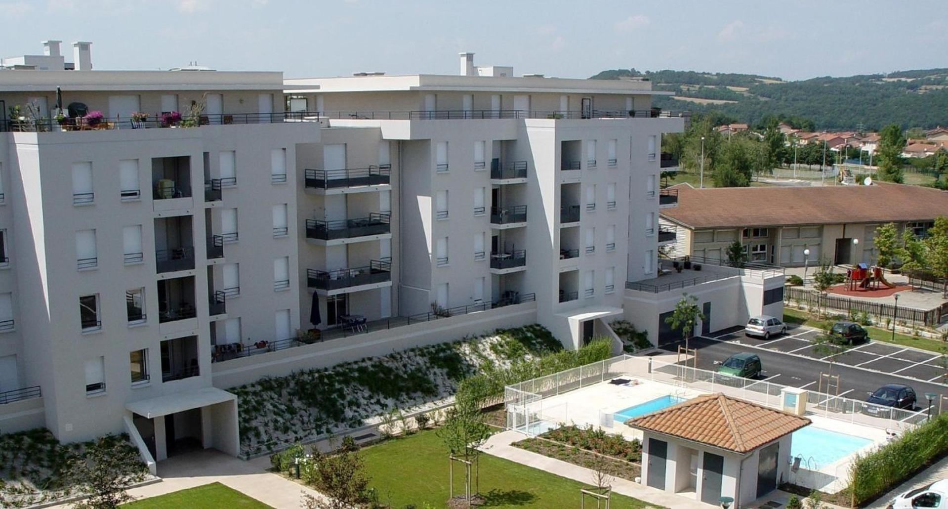 Modern 1 Bdr + Balcony + Free Parking + Ac + Pool Appartement L'Isle-d'Abeau Buitenkant foto